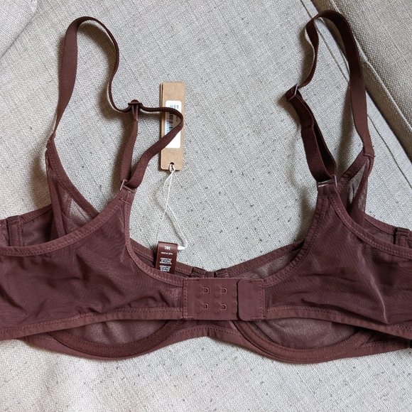 NWT SKIMS ULTRA FINE MESH UNDERWIRE SCOOP BRA - Picture 3 of 3